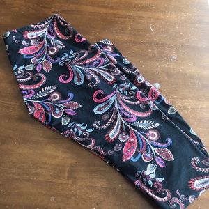 12/14 DDS paisley leggings